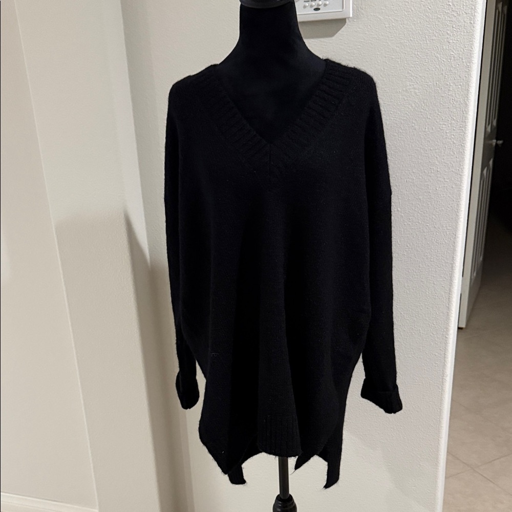 Zara Black V-Neck Women's Sweater